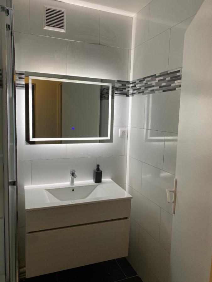 Appartement Ping-Pong Proche Gare Gagny Luaran gambar