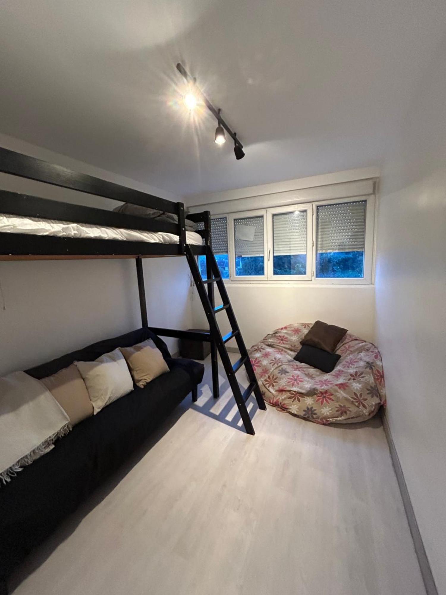 Appartement Ping-Pong Proche Gare Gagny Luaran gambar