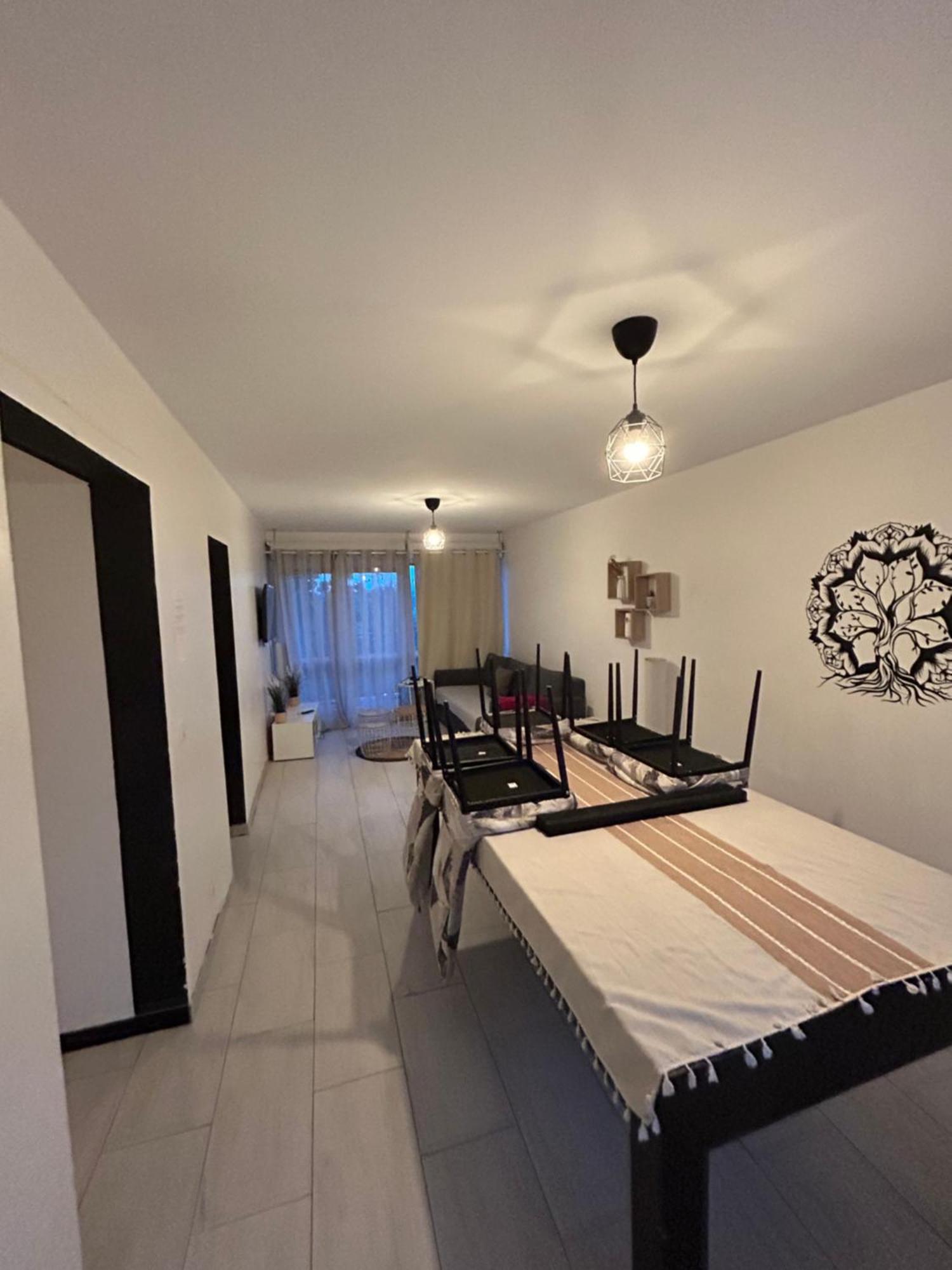 Appartement Ping-Pong Proche Gare Gagny Luaran gambar